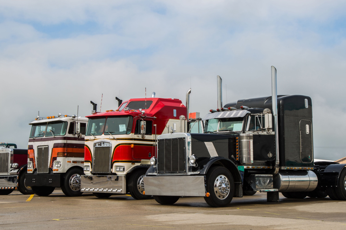 powerful trucking industry, CDL, DOT